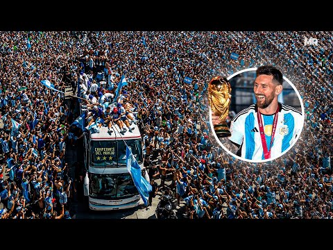 UNBELIEVABLE! Lionel MESSI & Argentina Celebrating with +5 MILLION Fans 😳
