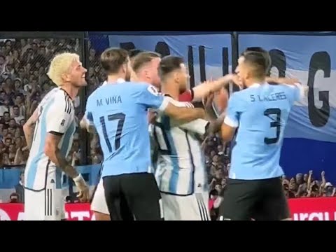Messi and De Paul Fight vs Uruguay Players