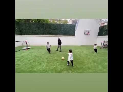 “Let the kids win” Antonela to Messi playing with their kids
